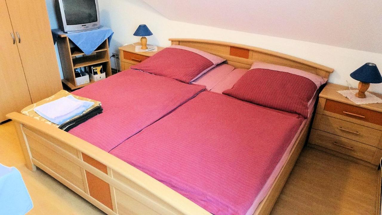 Charmantes Apartment In Mittelfeld Ганновер Экстерьер фото