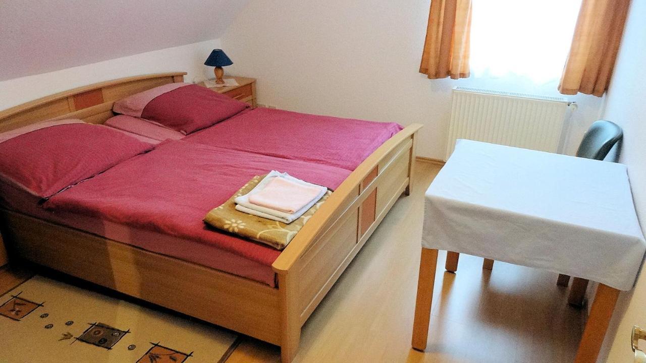 Charmantes Apartment In Mittelfeld Ганновер Экстерьер фото